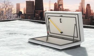 A RHTEP roof hatch from Gorter in the snow